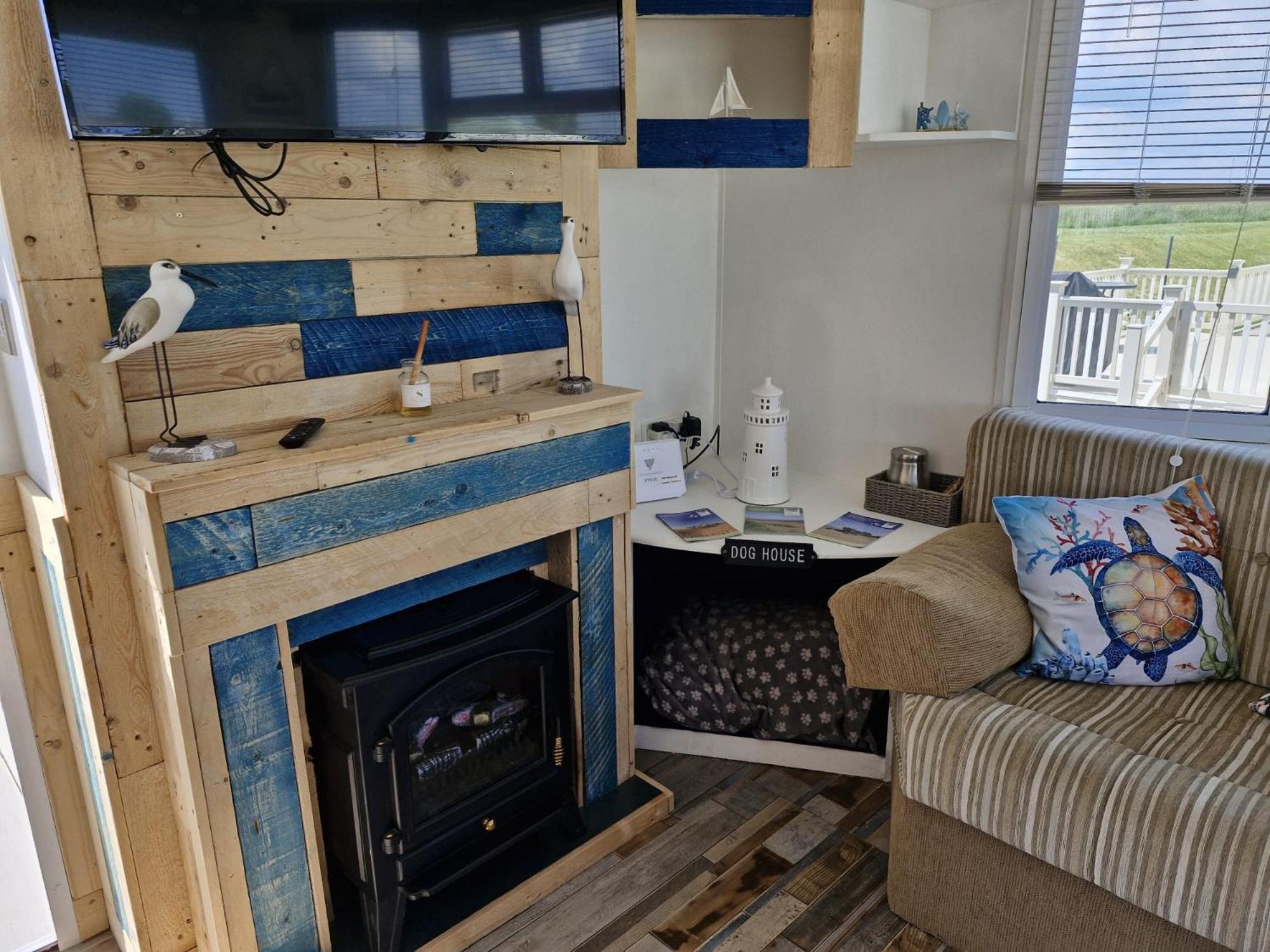 Driftwood Cabin - Dog Friendly Anderby Creek ภายนอก รูปภาพ