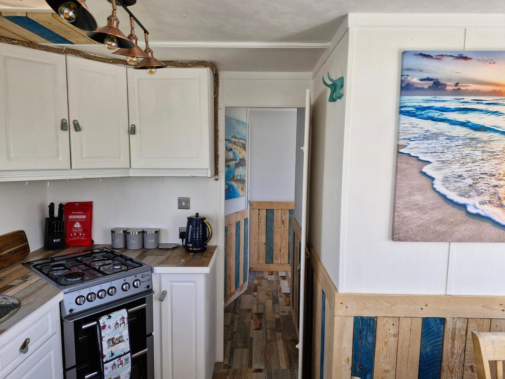Driftwood Cabin - Dog Friendly Anderby Creek ภายนอก รูปภาพ
