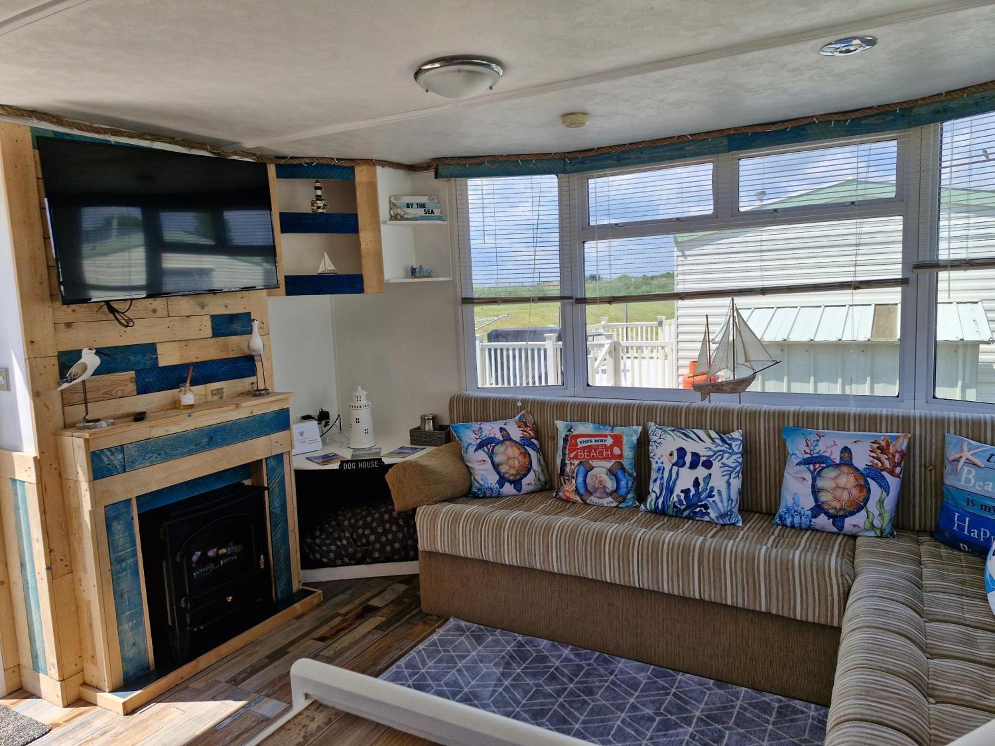 Driftwood Cabin - Dog Friendly Anderby Creek ภายนอก รูปภาพ